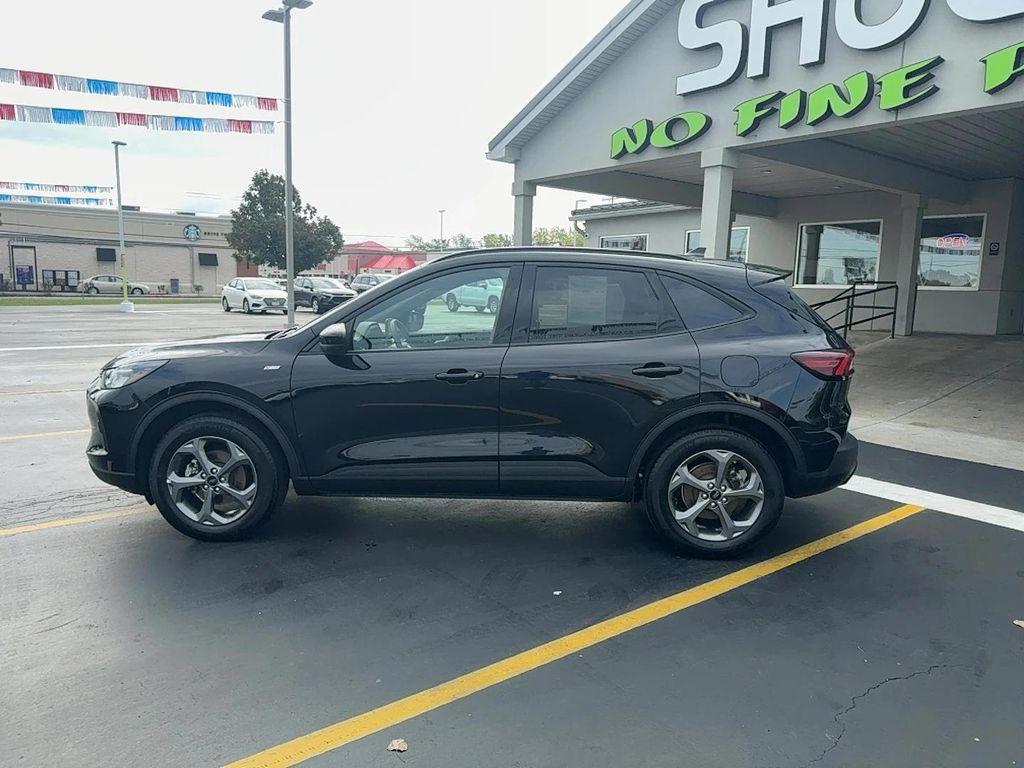 used 2025 Ford Escape car, priced at $28,999
