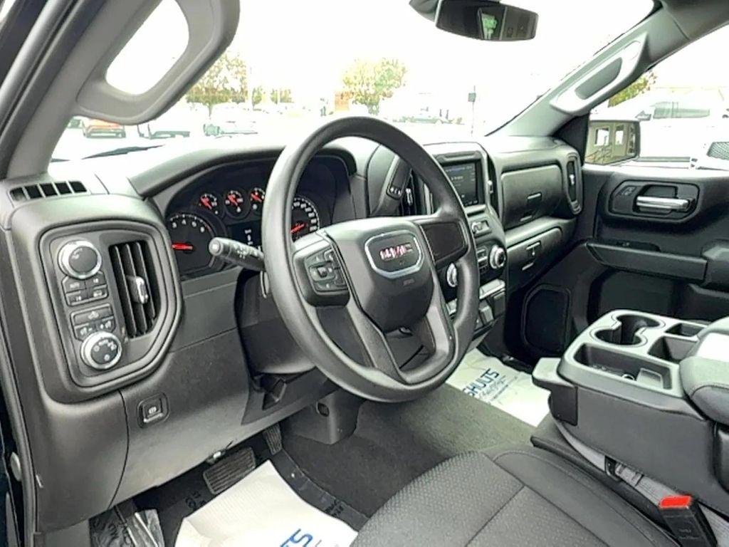 used 2024 GMC Sierra 1500 car, priced at $40,999