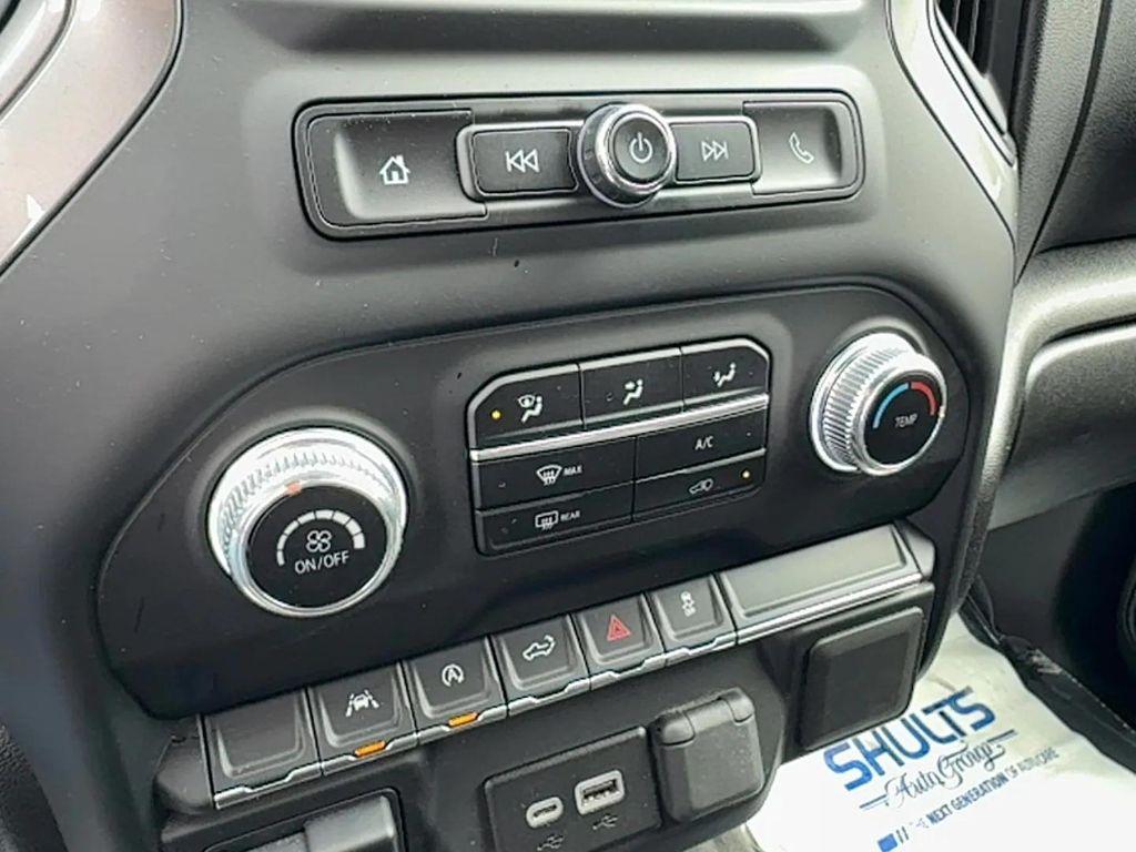 used 2024 GMC Sierra 1500 car, priced at $40,999