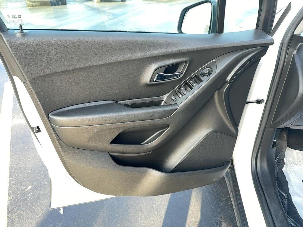 used 2022 Chevrolet Trax car