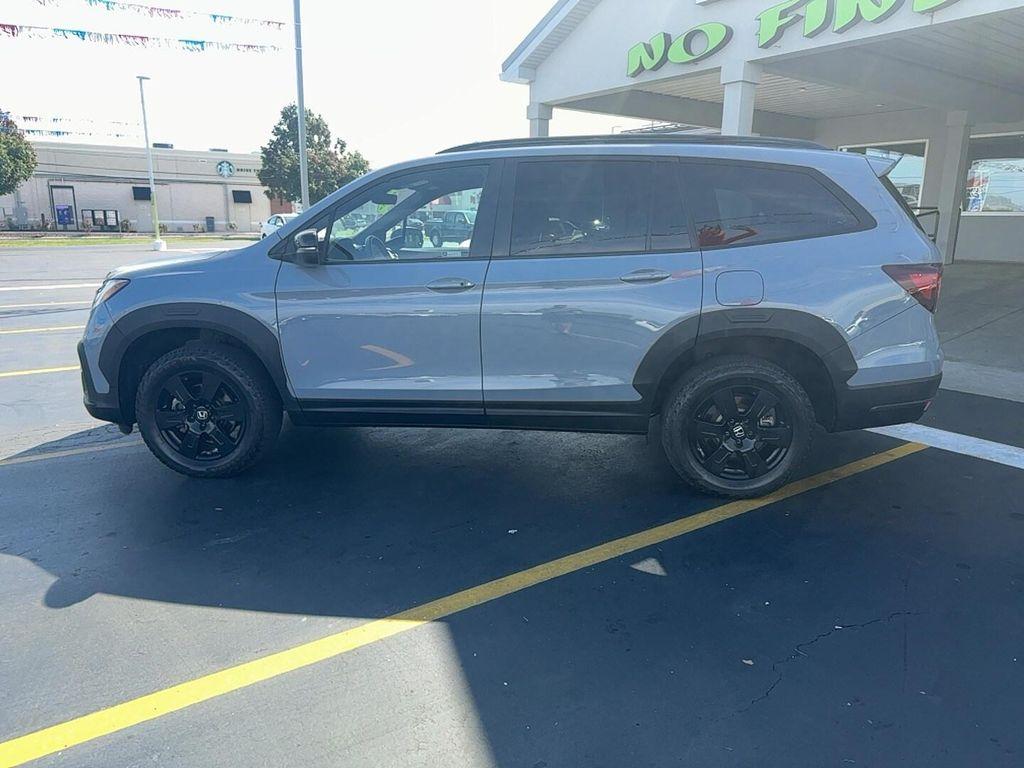 used 2022 Honda Pilot car, priced at $35,988