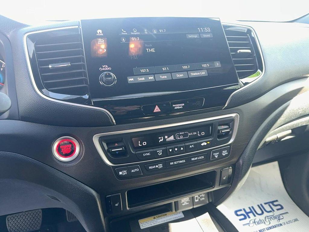 used 2022 Honda Pilot car, priced at $35,988