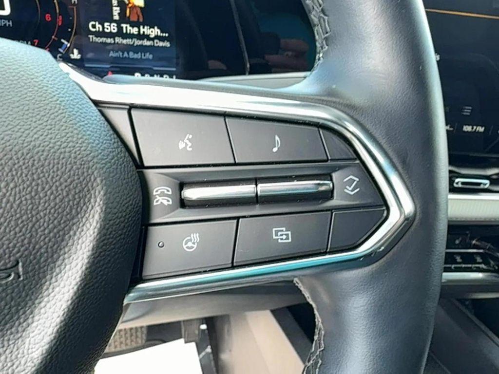 used 2025 Chevrolet Equinox car, priced at $28,999
