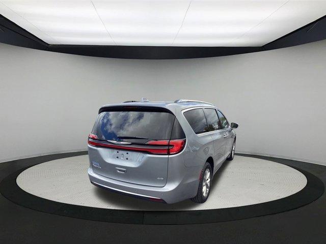 used 2021 Chrysler Pacifica car, priced at $37,825