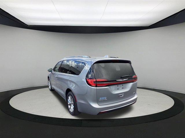 used 2021 Chrysler Pacifica car, priced at $37,825