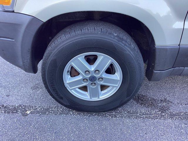 used 2005 Ford Escape car, priced at $5,775