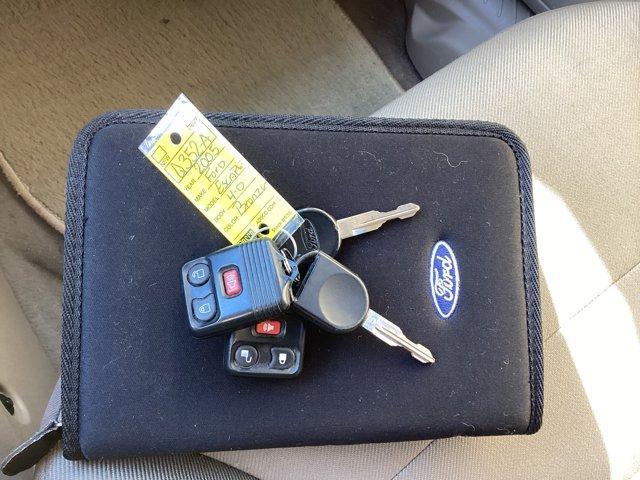 used 2005 Ford Escape car, priced at $5,775