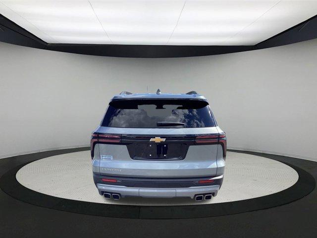 used 2025 Chevrolet Traverse car, priced at $37,995