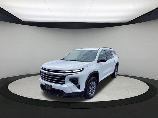 used 2025 Chevrolet Traverse car, priced at $38,500