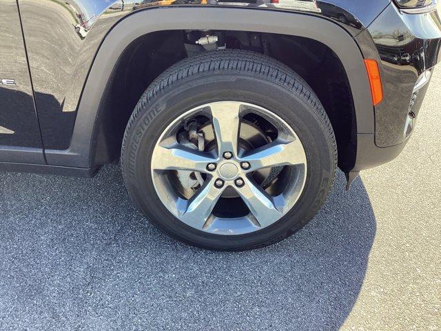 used 2022 Jeep Grand Cherokee car, priced at $38,530