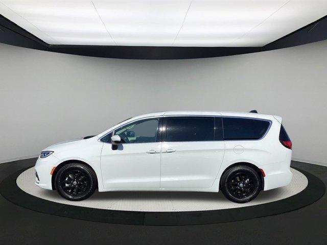 used 2023 Chrysler Pacifica car, priced at $28,915