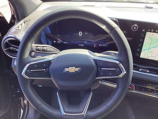 used 2025 Chevrolet Equinox car, priced at $31,900