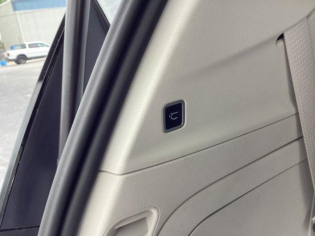 used 2024 Chrysler Pacifica Hybrid car
