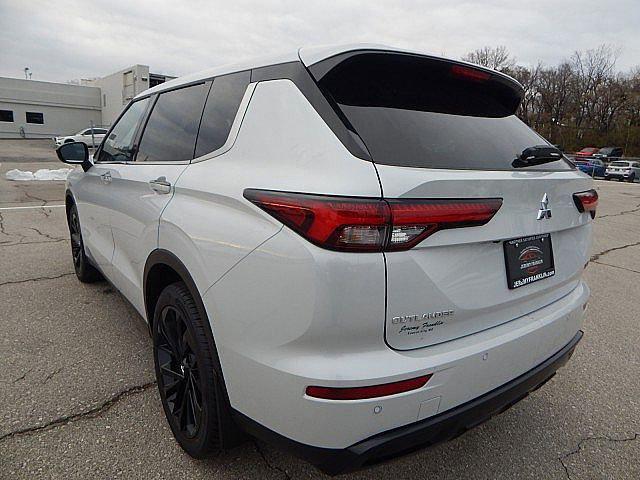 new 2024 Mitsubishi Outlander car, priced at $36,170