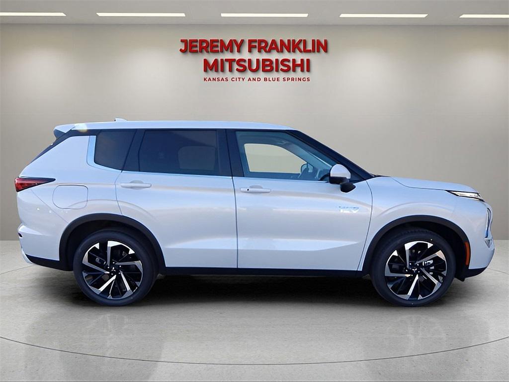 new 2025 Mitsubishi Outlander PHEV car, priced at $45,960