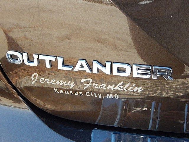 used 2024 Mitsubishi Outlander car, priced at $33,488
