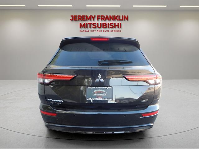 new 2024 Mitsubishi Outlander car, priced at $40,300