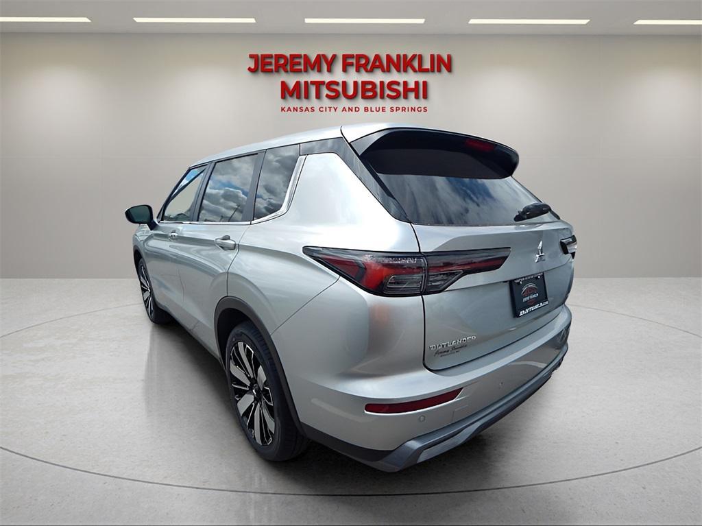 new 2025 Mitsubishi Outlander car, priced at $36,205