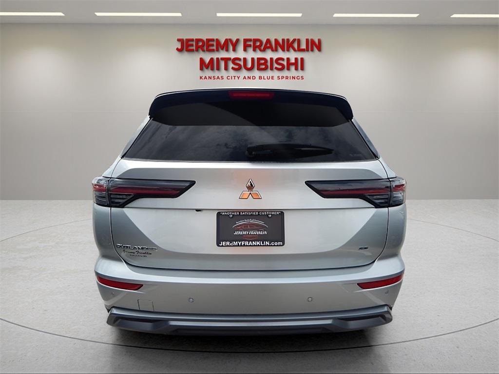 new 2025 Mitsubishi Outlander car, priced at $36,205