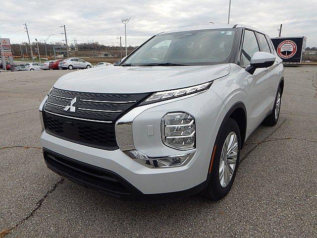 new 2024 Mitsubishi Outlander car, priced at $32,393