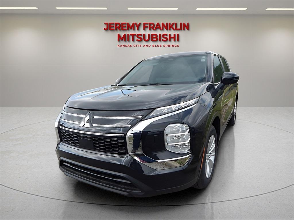 new 2025 Mitsubishi Outlander car, priced at $33,930
