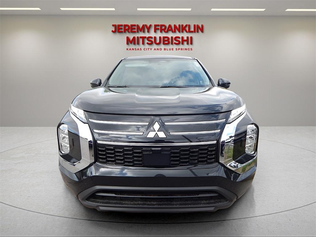 new 2025 Mitsubishi Outlander car, priced at $33,930