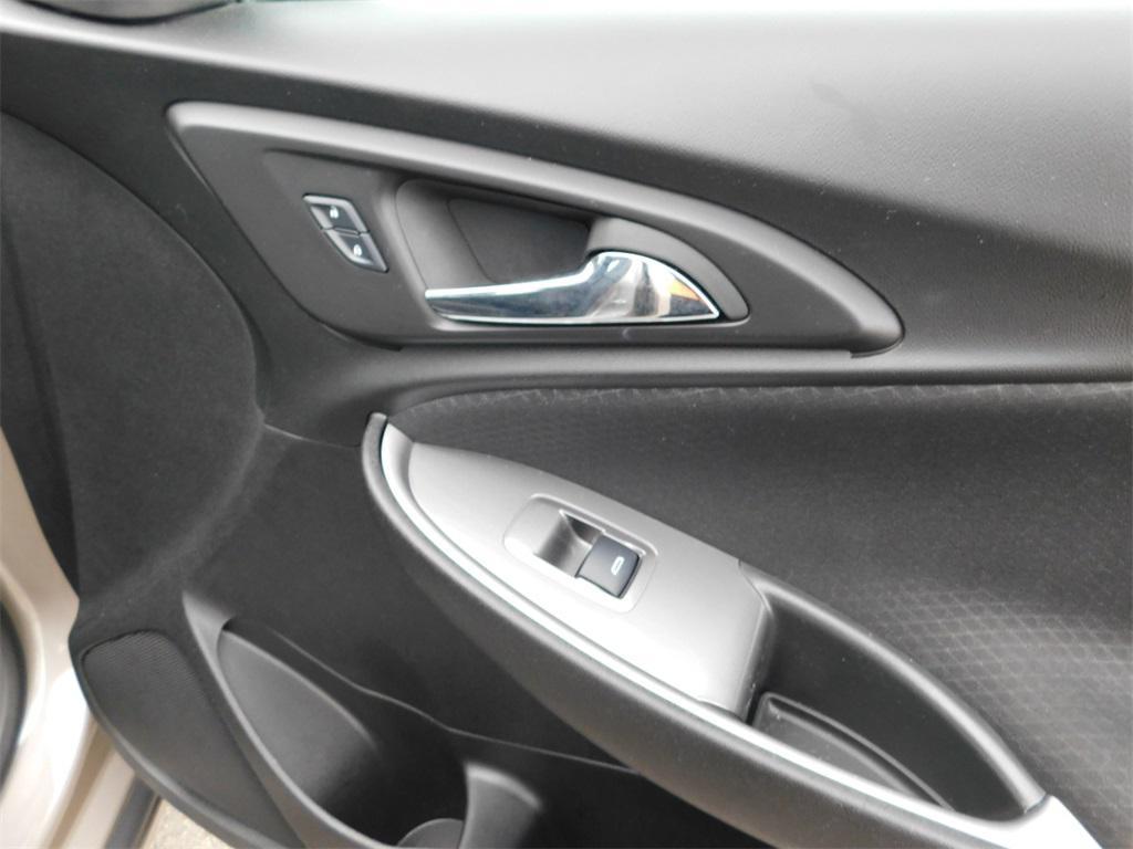 used 2024 Chevrolet Malibu car, priced at $20,888