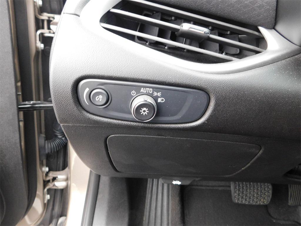 used 2024 Chevrolet Malibu car, priced at $20,888