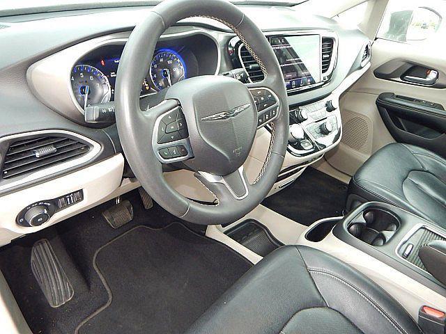 used 2022 Chrysler Pacifica car, priced at $24,800