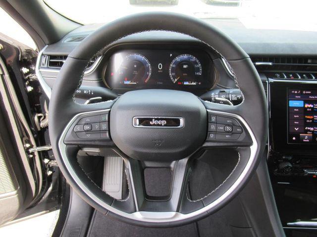new 2025 Jeep Grand Cherokee car, priced at $33,268