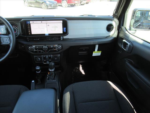 new 2025 Jeep Wrangler car, priced at $43,115