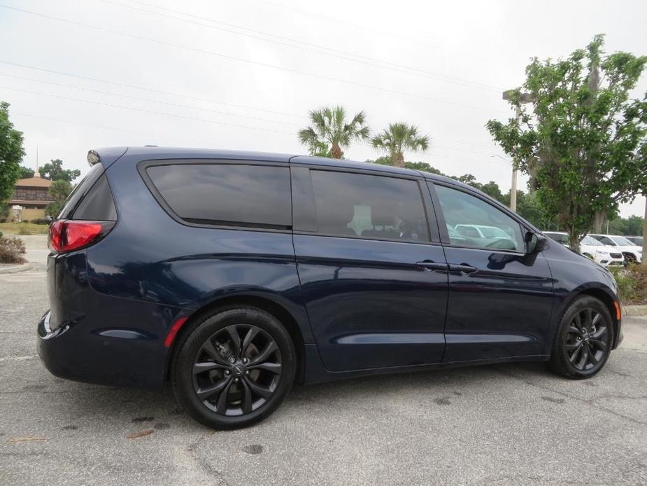used 2020 Chrysler Pacifica car, priced at $22,702