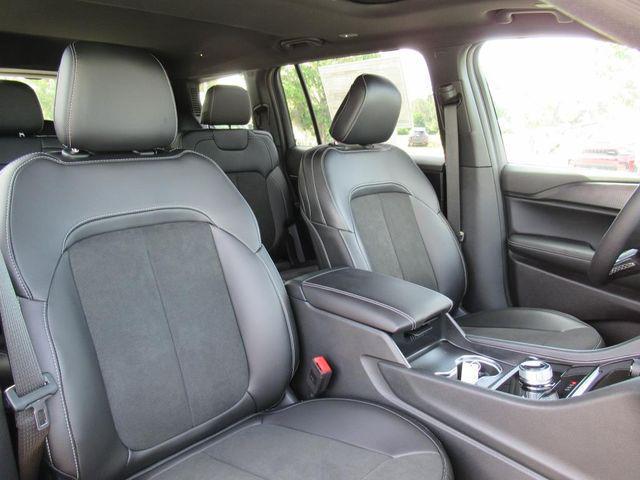 new 2025 Jeep Grand Cherokee L car, priced at $40,225
