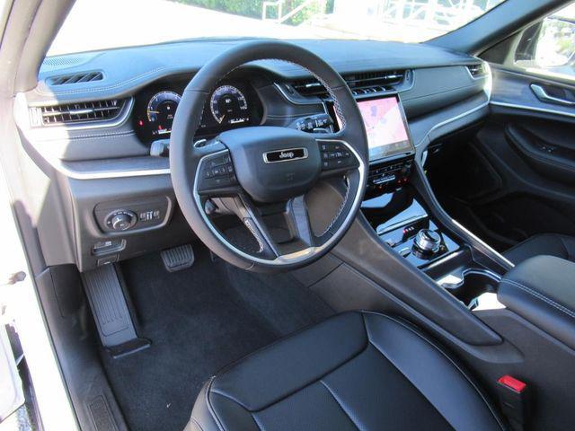 new 2025 Jeep Grand Cherokee car, priced at $44,098