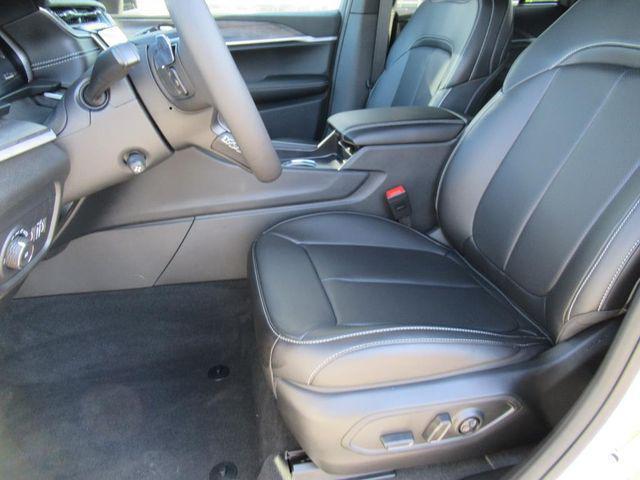 new 2025 Jeep Grand Cherokee car, priced at $44,098
