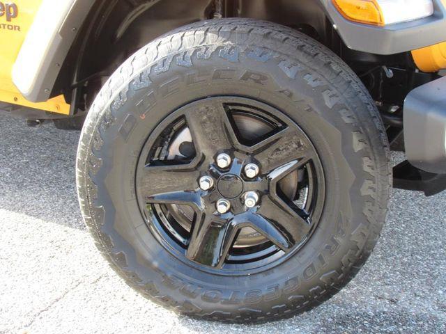 used 2021 Jeep Gladiator car, priced at $33,806