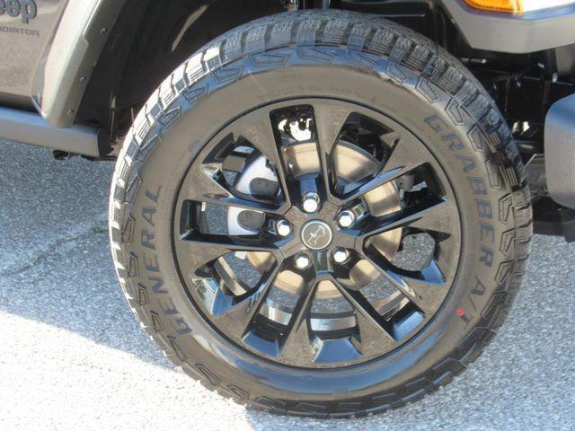 new 2025 Jeep Gladiator car, priced at $44,030