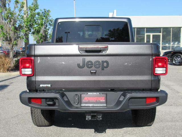 new 2025 Jeep Gladiator car, priced at $44,030