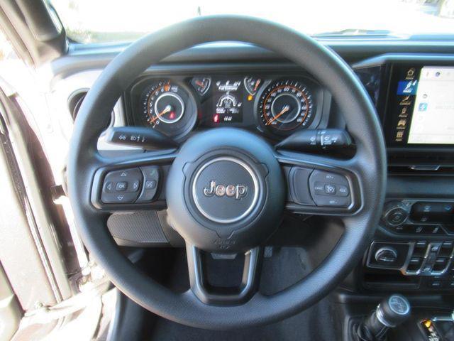 new 2025 Jeep Gladiator car, priced at $44,030