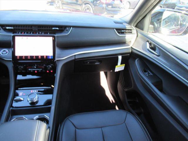 new 2025 Jeep Grand Cherokee L car, priced at $42,633