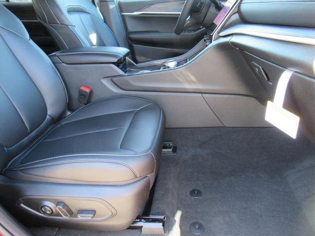new 2025 Jeep Grand Cherokee L car, priced at $42,633