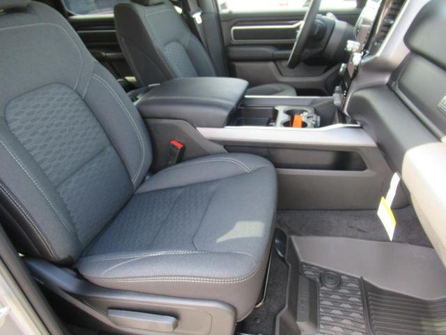 new 2025 Ram 1500 car, priced at $46,913