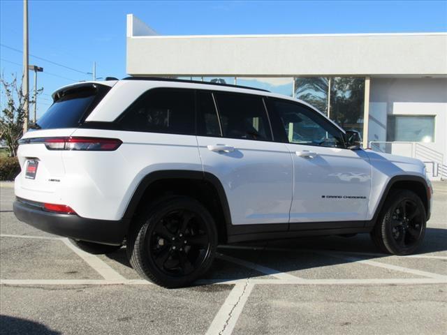 new 2024 Jeep Grand Cherokee car, priced at $42,425