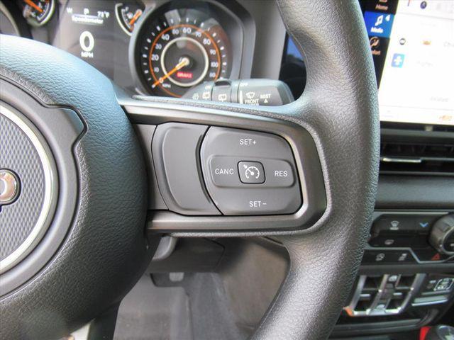 new 2025 Jeep Wrangler car, priced at $38,670