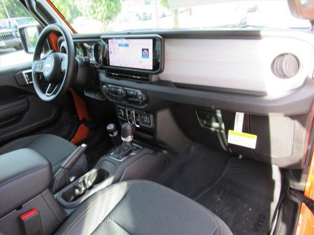 new 2025 Jeep Wrangler car, priced at $38,670