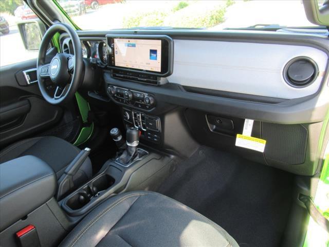 new 2025 Jeep Gladiator car, priced at $44,030