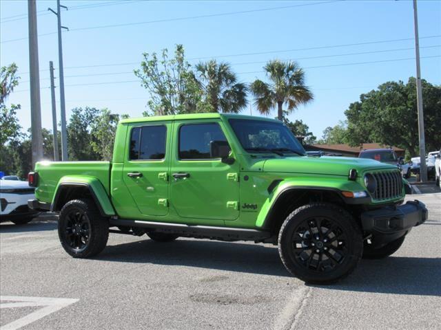 new 2025 Jeep Gladiator car, priced at $44,030