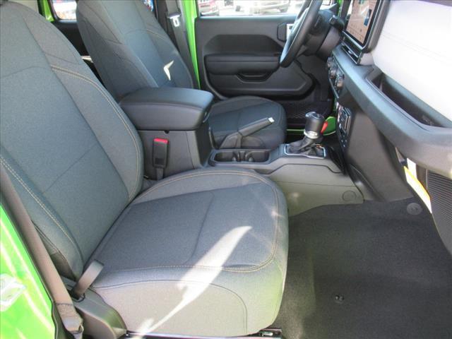 new 2025 Jeep Gladiator car, priced at $44,030