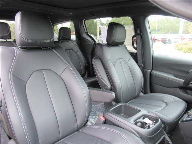new 2025 Chrysler Pacifica car, priced at $42,134