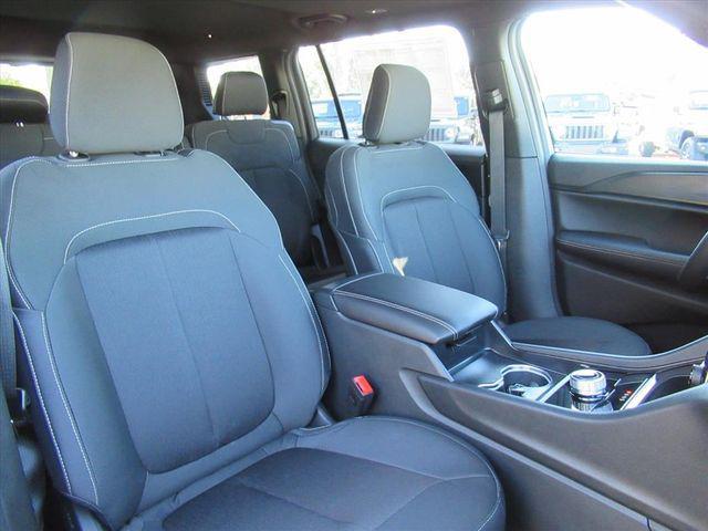 new 2025 Jeep Grand Cherokee L car, priced at $33,680